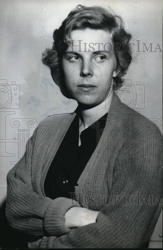 Press Photo Mrs. Laurie Miller charged with failure to provide for her children - Historic Images