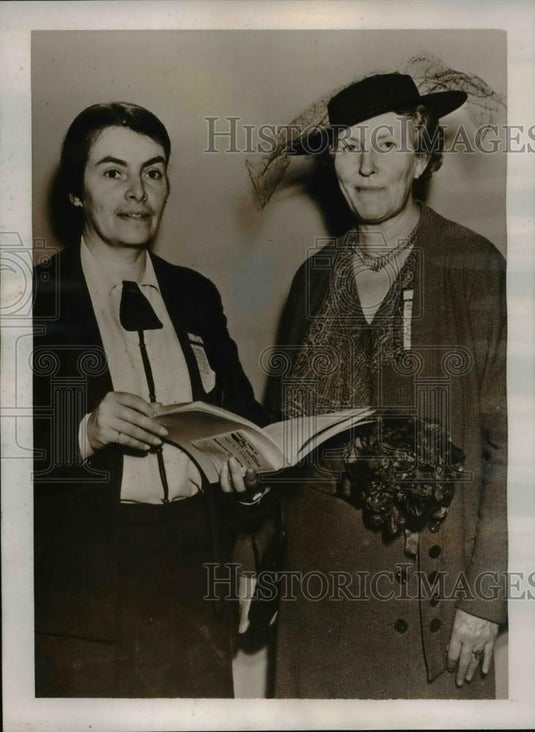 1938 Press Photo Alice C Lloyd and Harriedt M Allyn of Natl.Assn Deans or Women - Historic Images