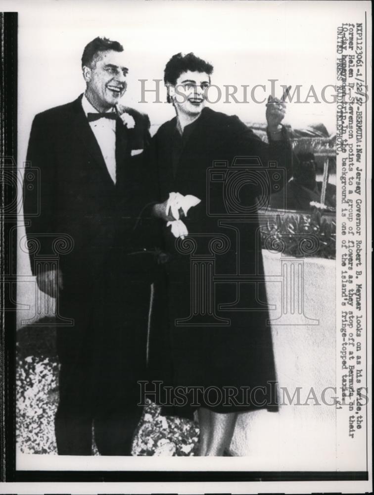 1957 Press Photo NJ Governor Robert Meyner &amp; bride Helen Stevenson in Bermuda - Historic Images