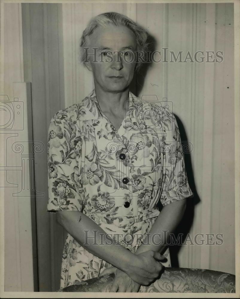 1947 Press Photo Dr. Elizabeth Scheltema - ora85872 - Historic Images