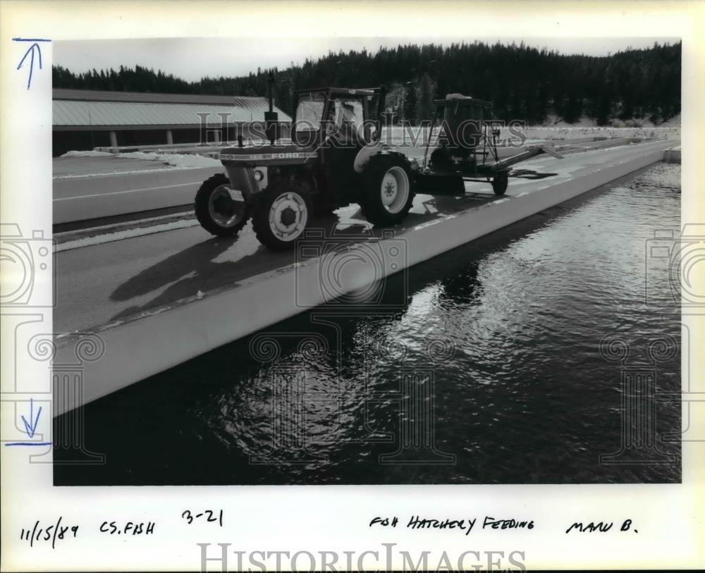 1989 Press Photo Northwestern Power Planning Council-Fish hatchery project - Historic Images