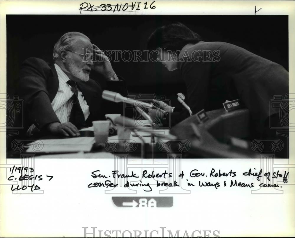 1993 Press Photo Sen. Frank Robert Gov. Roberts Chief of Staff - ora87761 - Historic Images