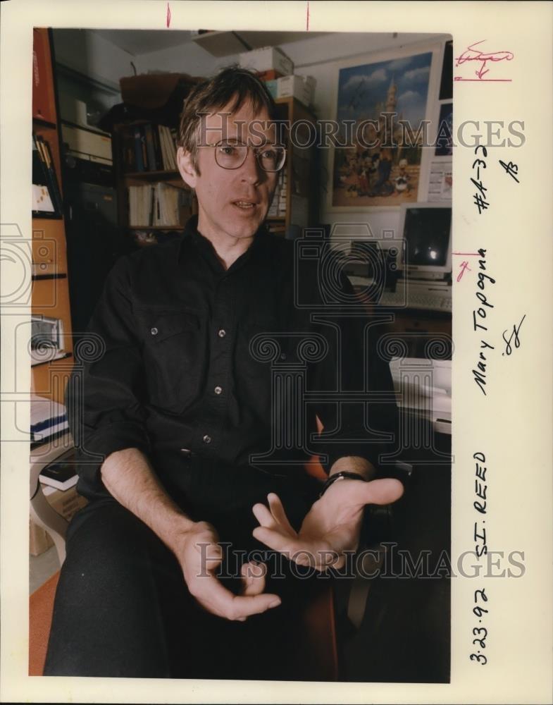 1992 Press Photo Peter J Russell a Reed college Biology Professor and