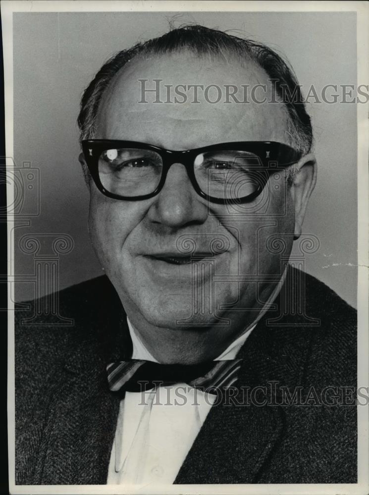 1968 Press Photo Julius Zell Portland Businessman - orb00301 - Historic Images