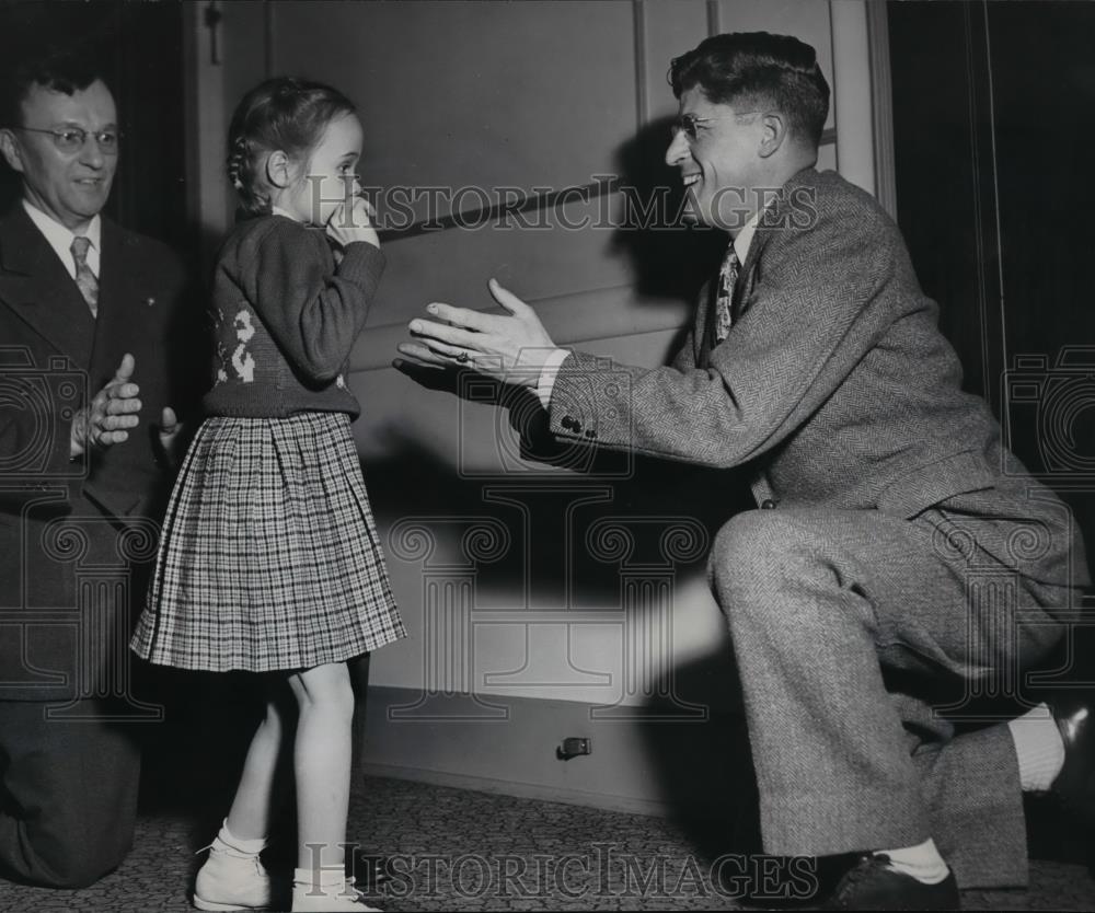 1948 Press Photo Ben Hazen & Dr Donald Hood of Portland Kiwanis Club - orb44587 - Historic Images
