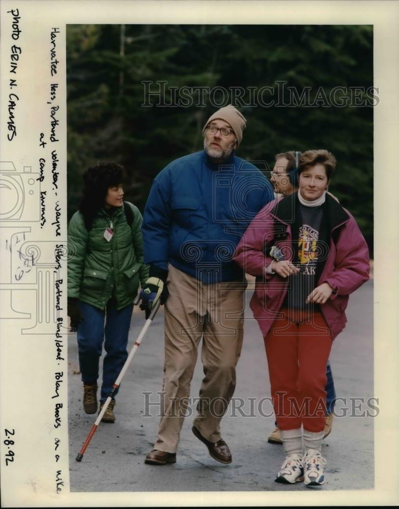 1992 Press Photo Handicapped-Oregon-Wayne Sitters-Harvatee Hess - orb71649 - Historic Images