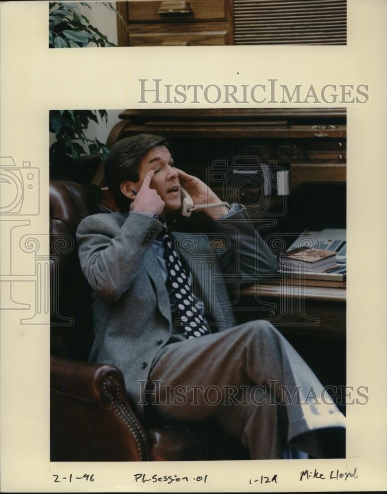 1996 Press Photo Gordon Smith - ora79881 - Historic Images
