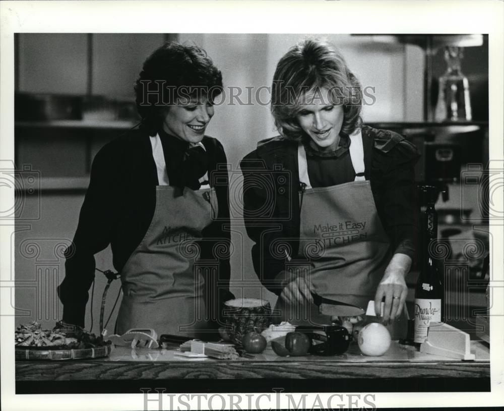 1982 Press Photo Cooking on Camera-Lourie B Grad & Margie Boule AM Northwest - Historic Images