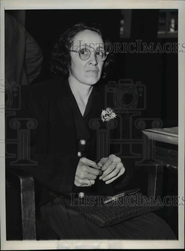 1946 Press Photo Ann Schellhorn freed for vote Fraud Case in Cook County Court - Historic Images