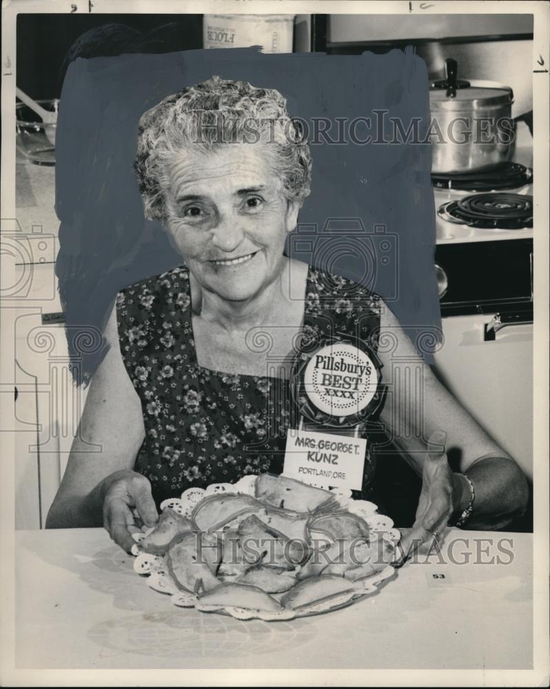 1964 Press Photo Mrs. George Kunz - ora60141 - Historic Images