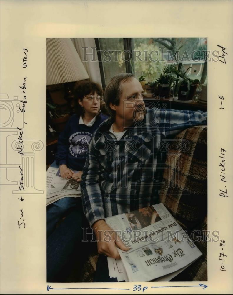 1996 Press Photo Jim Starr Nickel Suburban Oregon Voters Oregonian Newspaper - Historic Images