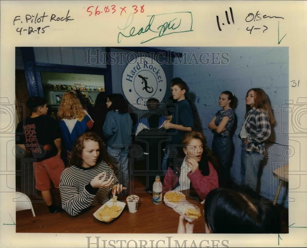 1995 Press Photo Pilot Rock High School orb42995 Historic Images
