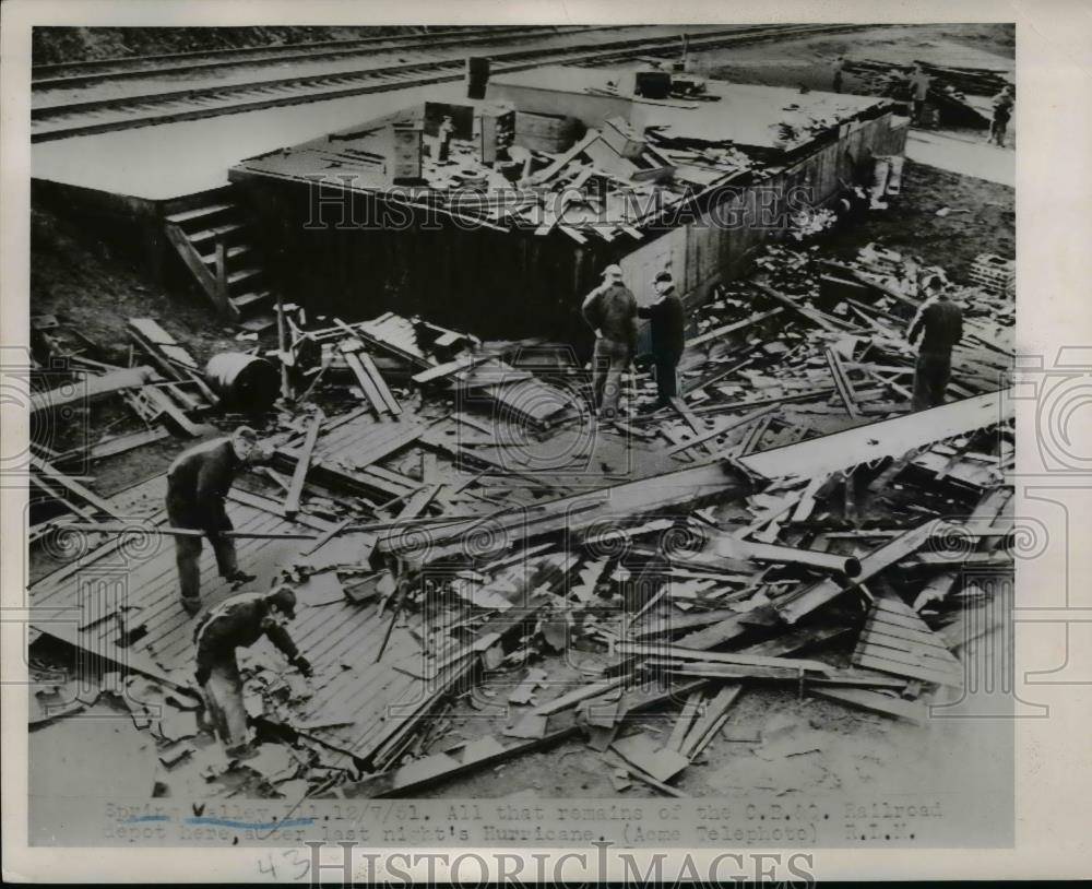 1951 Press Photo Workers at scene of tornado damaged buildings - nee89384 - Historic Images