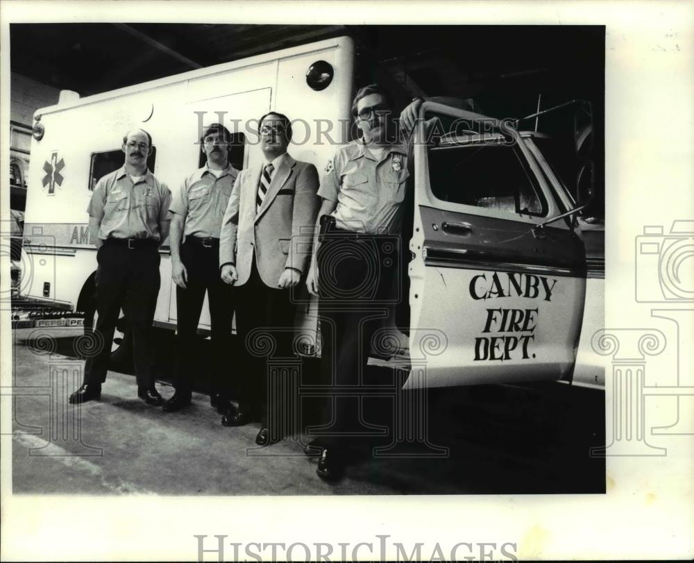 1980 Press Photo Canby Volunteer Ambulance Association. Fire Department - Historic Images