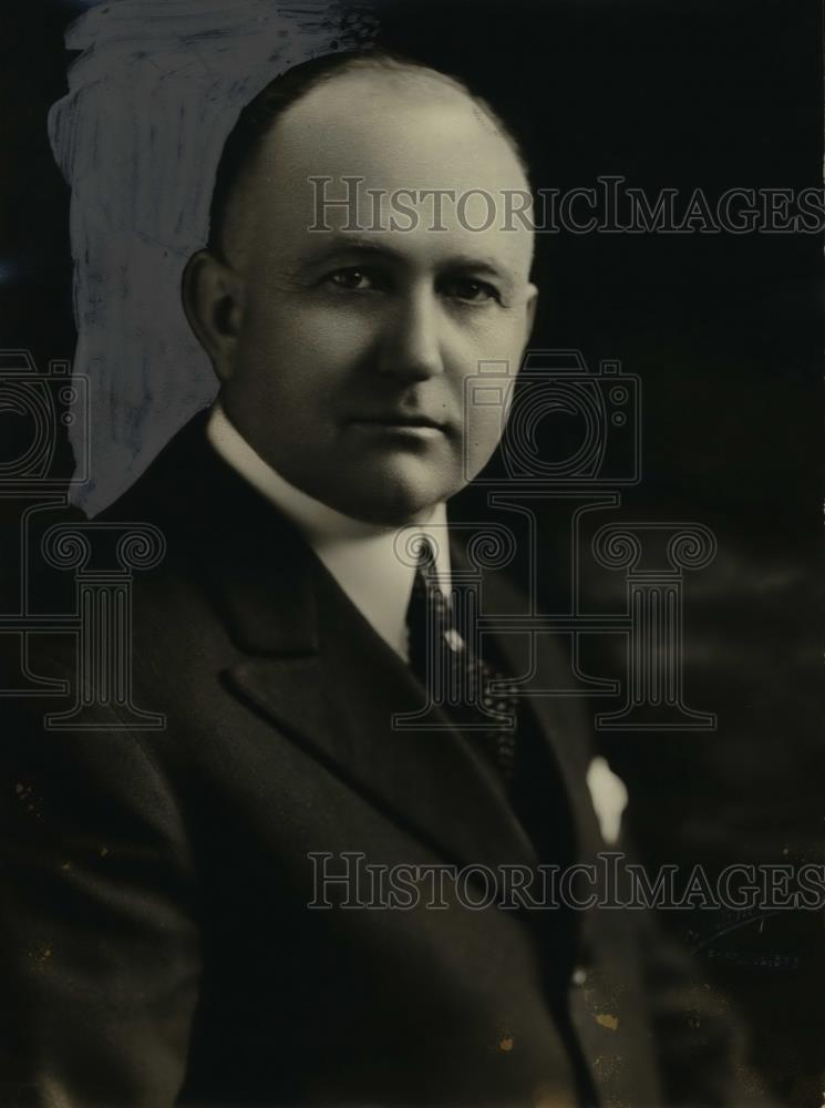 1946 Press Photo Carl S. Kelty, prominent Portland financial circles - ora54596 - Historic Images