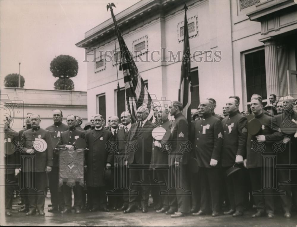 1921 Press Photo President Warren Harding & NYC police at the White House - Historic Images