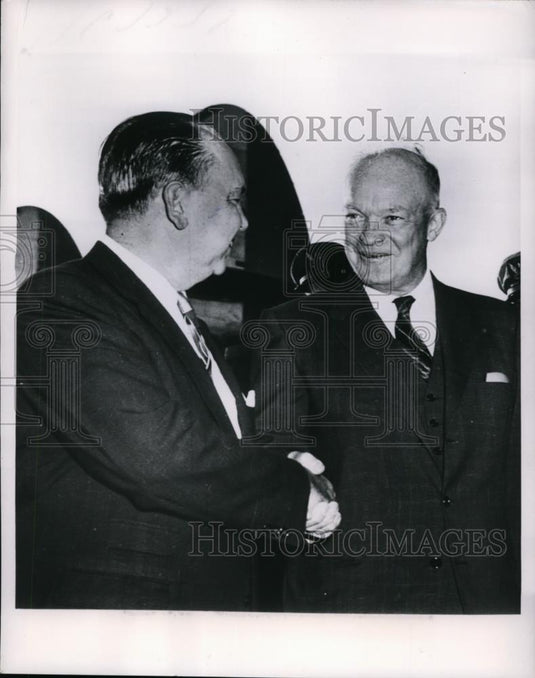 1953 Press Photo George Monaghan & President Dwight Eisenhower in NYC - Historic Images