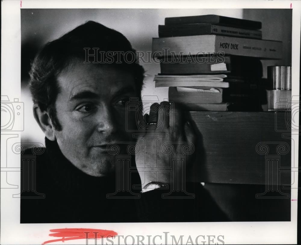 1978 Press Photo Robert Peck-literature seminar - orb74087 - Historic Images