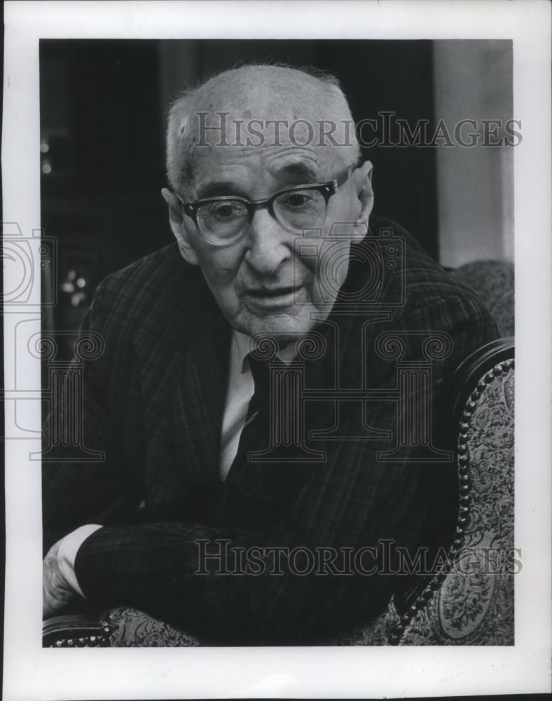 1966 Press Photo U.G. Dubach Teachers must be more interested. ora18