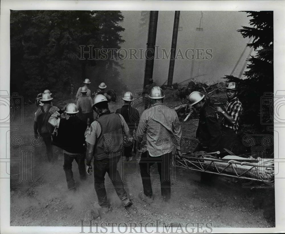 1967 Press Photo Trapped by flames on top of Hoodoo Butte - orb71115 - Historic Images