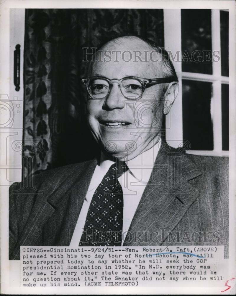 1951 Press Photo Senator Robert A. Taft after North Dakota tour in Cincinnati - Historic Images