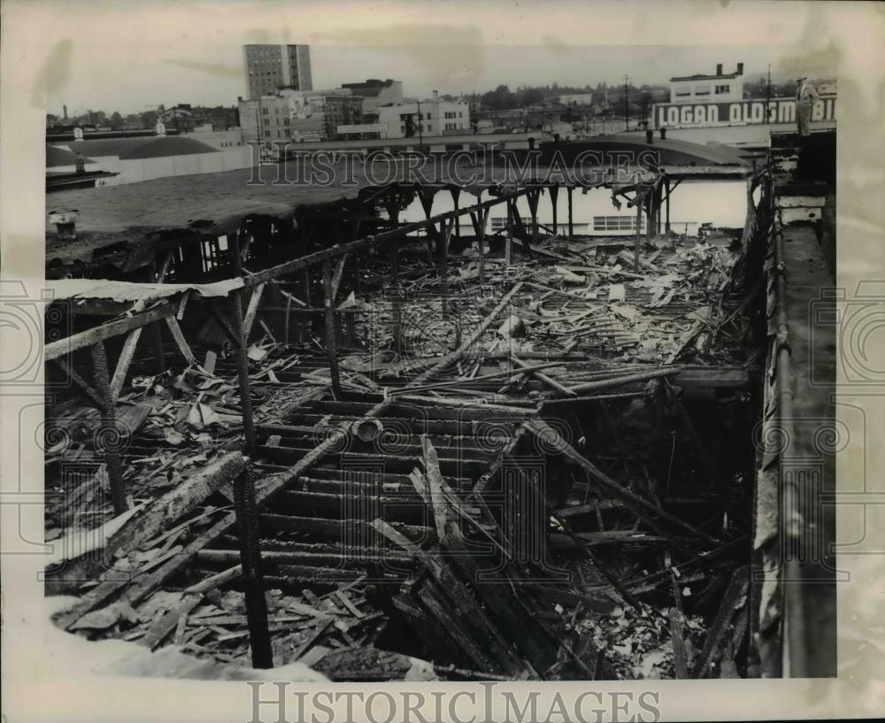 1954 Press Photo Fire Gutted the Superbilt Manufacturing Company Wareh ...