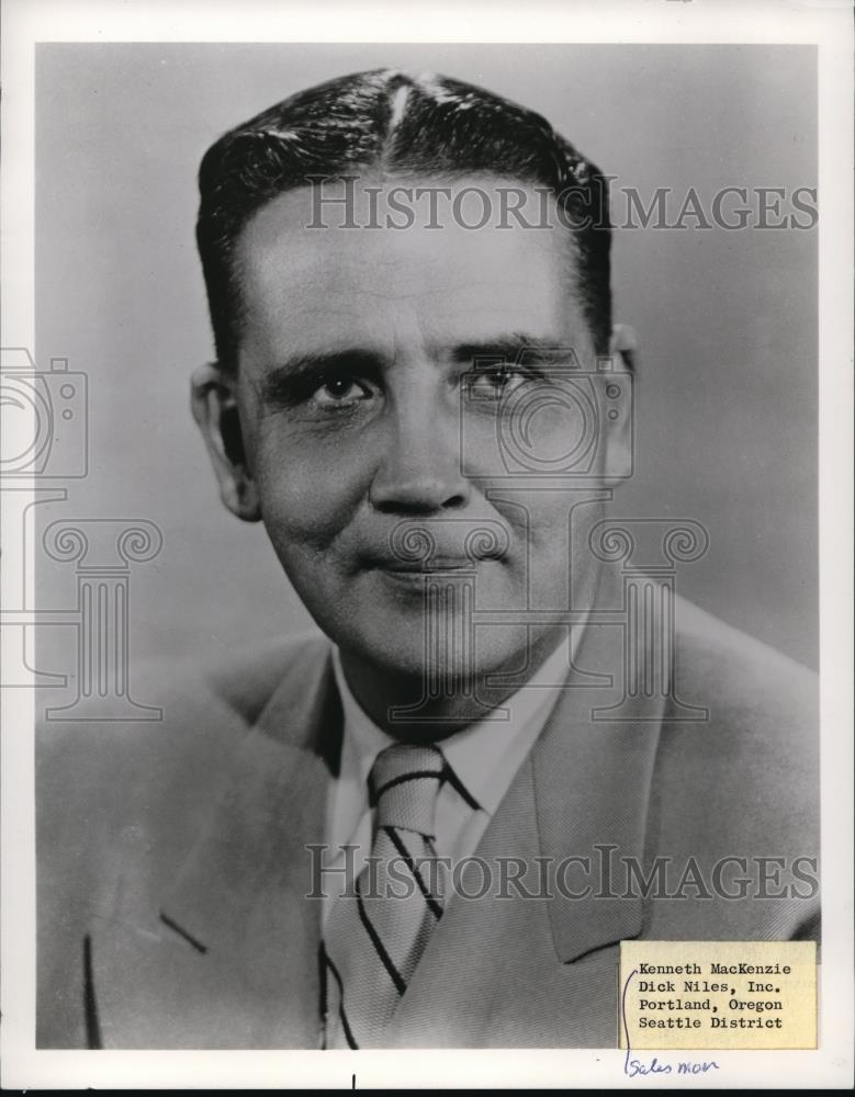 1965 Press Photo Kenneth MacKenzie, Dick Niles Inc. Portland,Oregon Seattle Dist - Historic Images