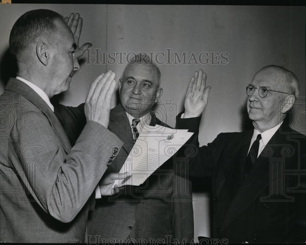 1951 Press Photo Will Gibson with J. E. Bennett and Ormond R. Bean - orb37521 - Historic Images