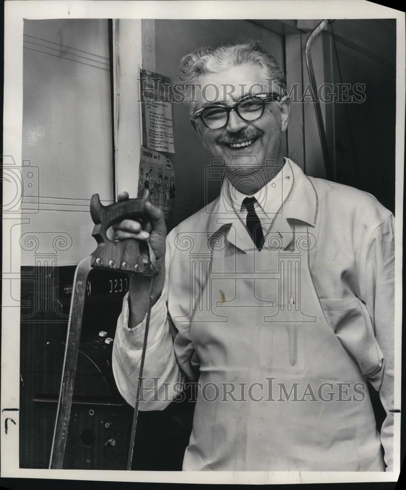 1965 Press Photo Jim P. Smith Owner The Honololy Meat Market - ora79412 - Historic Images
