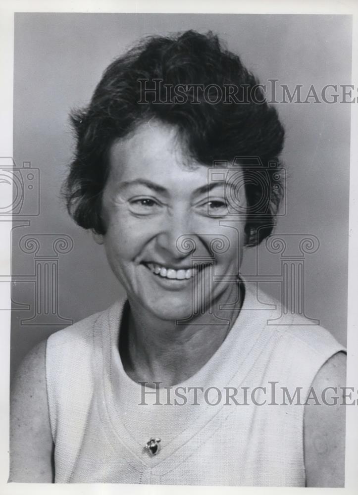 1967 Press Photo Mrs. Margaret Nannes Public Relations Specialist Community Affa - Historic Images