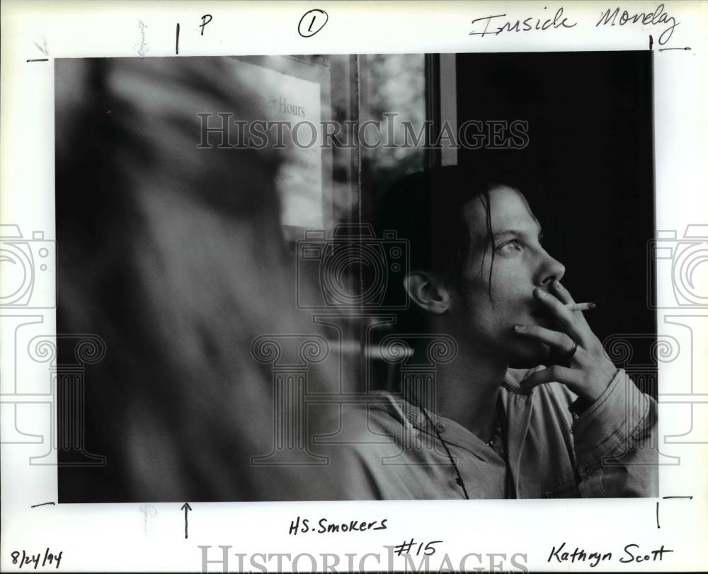 1994 Press Photo Smoking - orb49338 - Historic Images