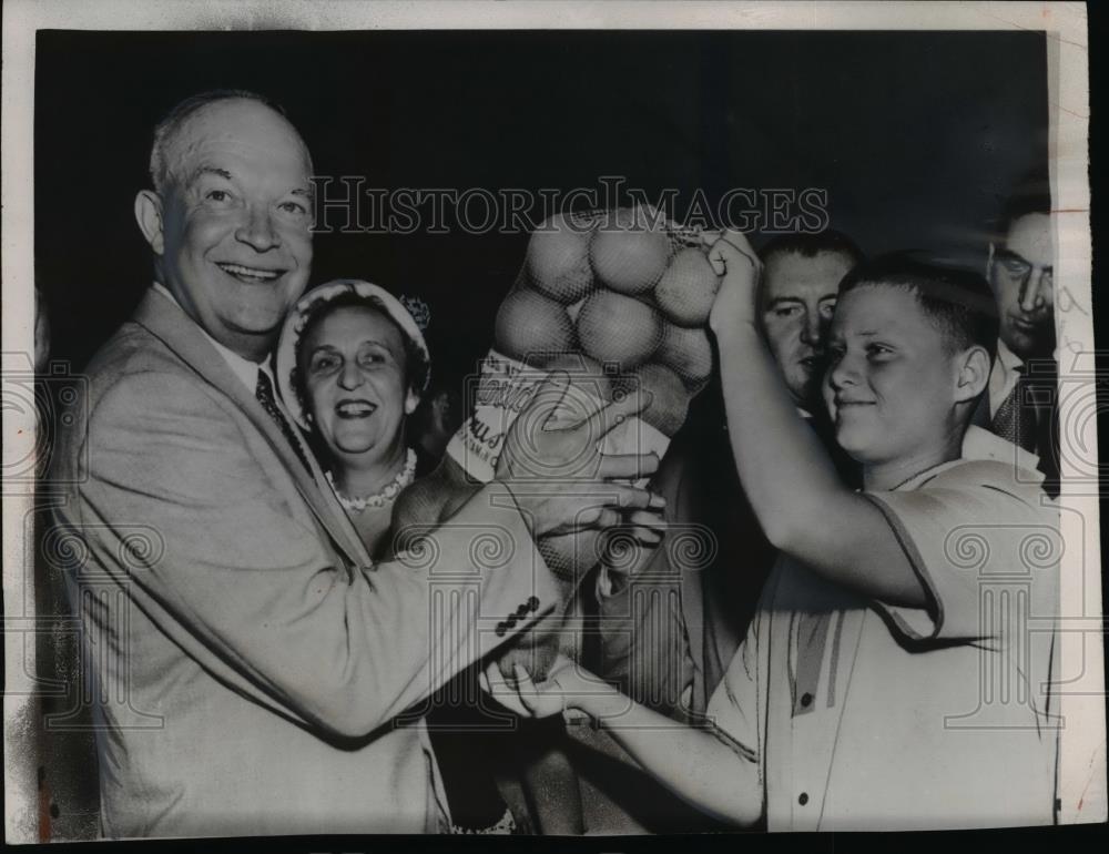 1952 Press Photo Presidential candidate D Eisenhower, Hardy Sullivan in Miami Fl - Historic Images