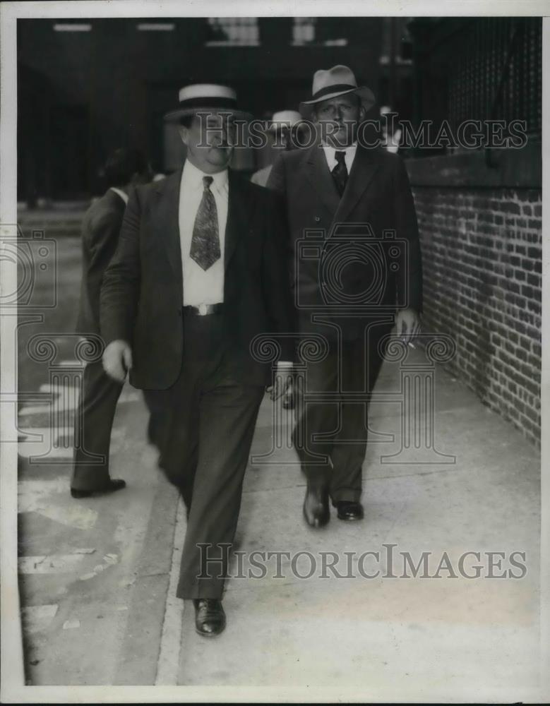 1933 Press Photo Former kidnapping victim John OConnell visits New York - Historic Images