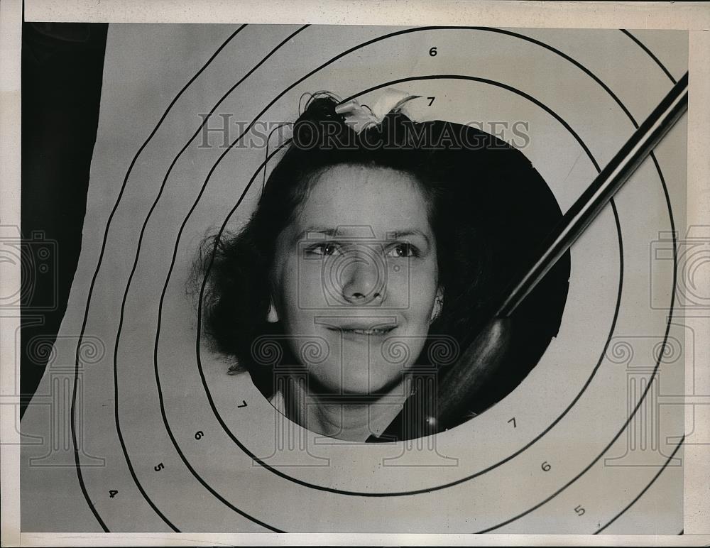 1939 Press Photo MAude Gery Capt. of the Deaver College Team of Jenkintown - Historic Images