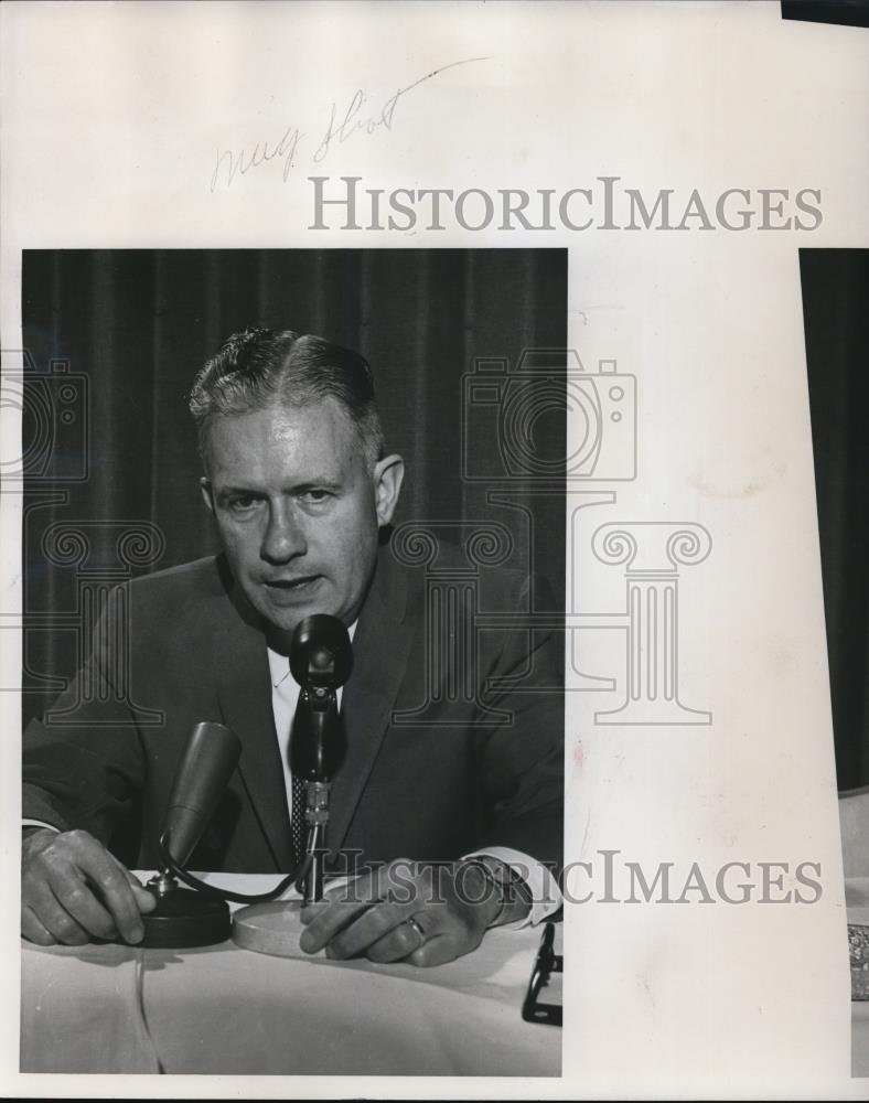 1965 Press Photo Judge JM Murtagh Attends Conference In Portland - ora61509 - Historic Images