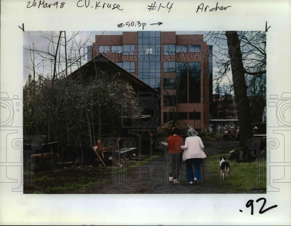 1998 Press Photo Kruse Family farm in Oregon orb25864 Historic Images