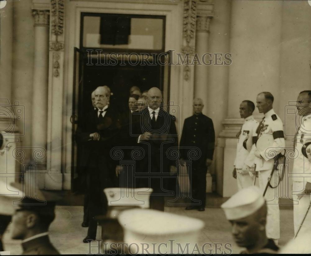 1923 Press Photo Visitors Of President Harding's Funeral - nee90345 - Historic Images