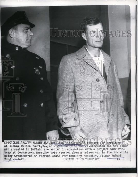 1957 Press Photo William Singleton arraigned at Albany NY on gun charges - Historic Images