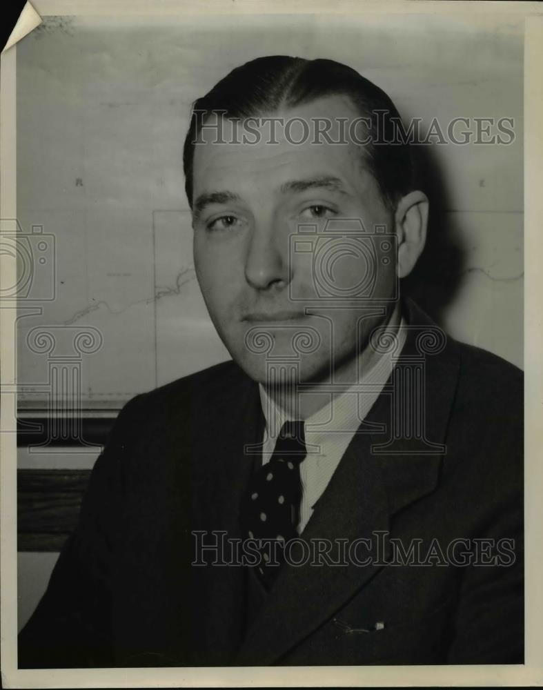 1947 Press Photo Dr. Brooks Emeny Of The Foreign Policy Association - nee90135 - Historic Images