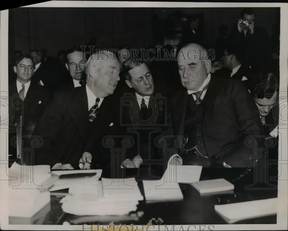 1936 Press Photo Tom Lamont, George Whitney, John Morgan at Senate Munitions - Historic Images