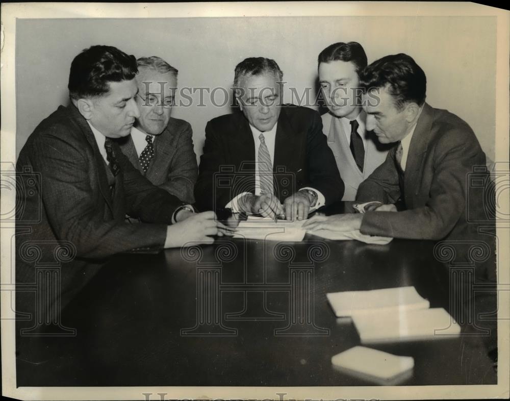 1935 Press Photo Prison Reorganization Board in DC Dr Gustav Peck - nee89478 - Historic Images