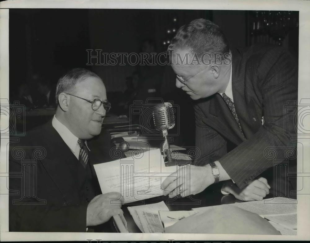 1947 Press Photo J Davis Stern Publisher testify at House Labor Hearing - Historic Images