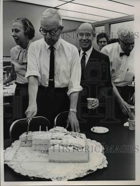 1965 Press Photo John Marhkham - nee90124 - Historic Images