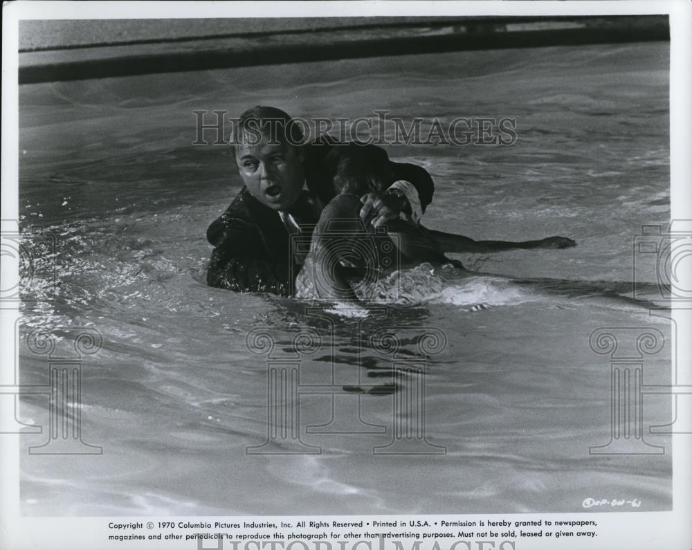 1970 Press Photo Carroll O'Connor & Cara Williams in Doctor's Wife - cvp78517 - Historic Images