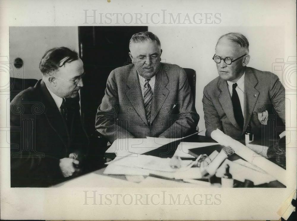 1930 Press Photo Dr. Raymond Keib With His Successor Dr. Walter Thayer - Historic Images