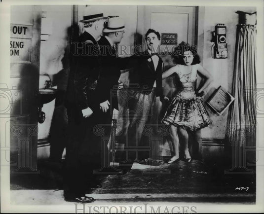 1976 Press Photo Charlie Chaplin in a Movie Scene  - cvp77174 - Historic Images