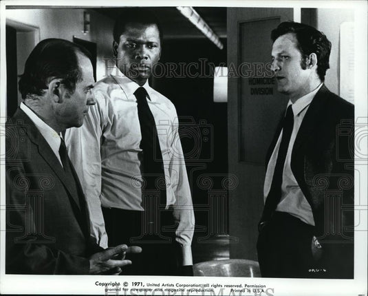 1971 Press Photo Sidney Poitier & Dan Traventy in T Organization - cvp80641 - Historic Images