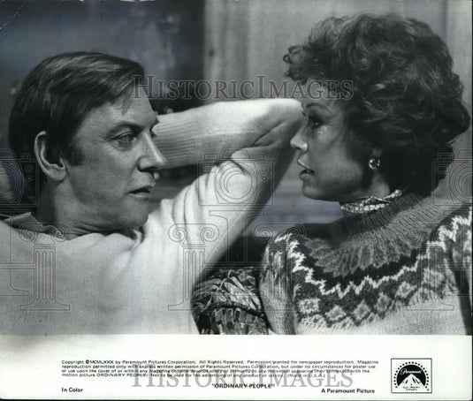 1980 Press Photo Donald Sutherland & Mary Tyler Moore in Ordinary People - Historic Images