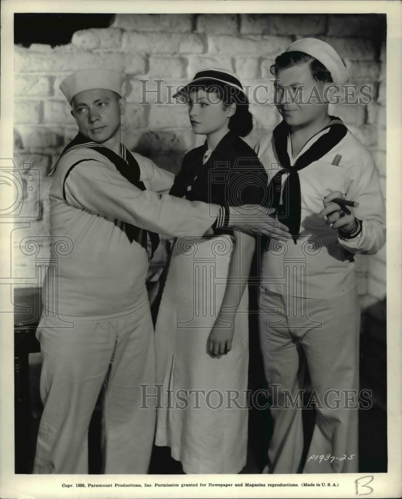 1942 Press Photo Benny Baker, Joe Ploski, and Dorothy Thompson - cvp77297 - Historic Images
