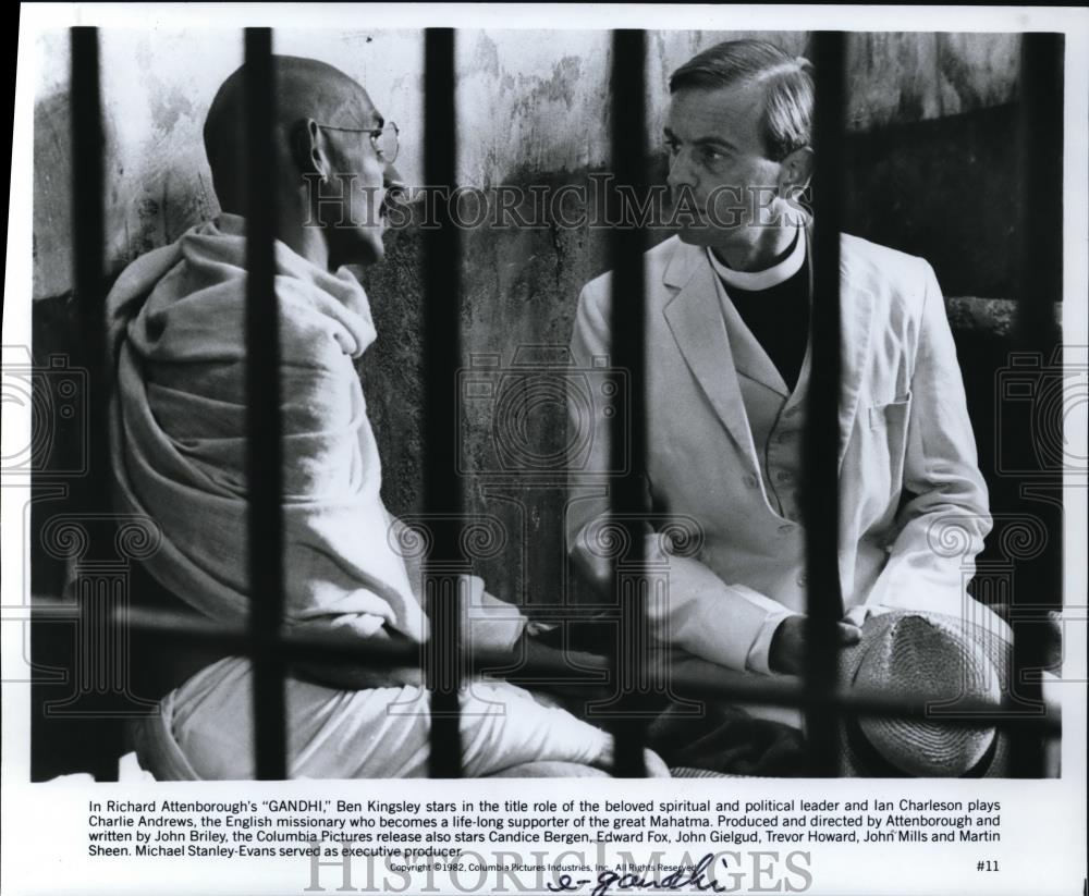 1983 Press Photo Columbia Pictures presents Gandhi with Ben Kingsley - cvp80401 - Historic Images